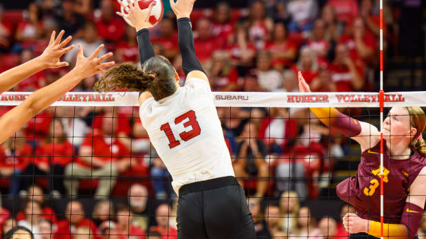 12_Merritt Beason_VB vs Minnesota 0924